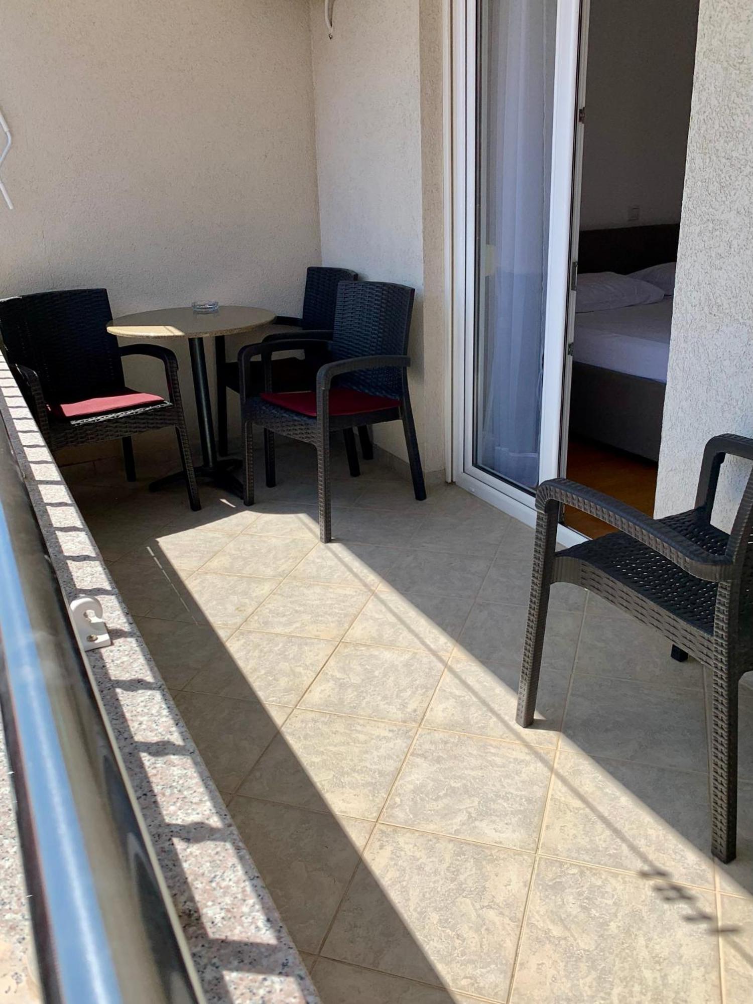 Apartment Pearl-Free Parking Макарска Екстериор снимка
