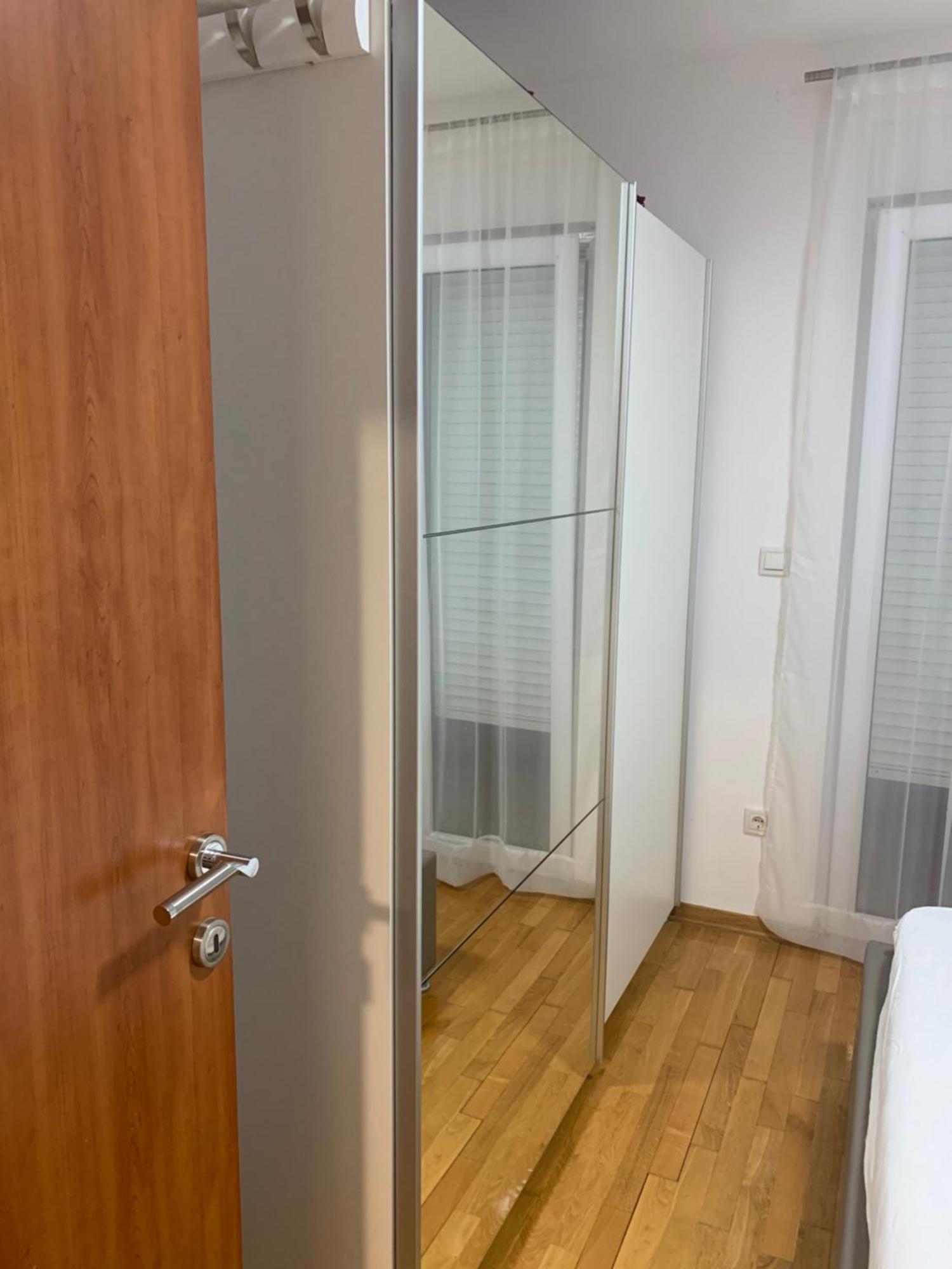 Apartment Pearl-Free Parking Макарска Екстериор снимка