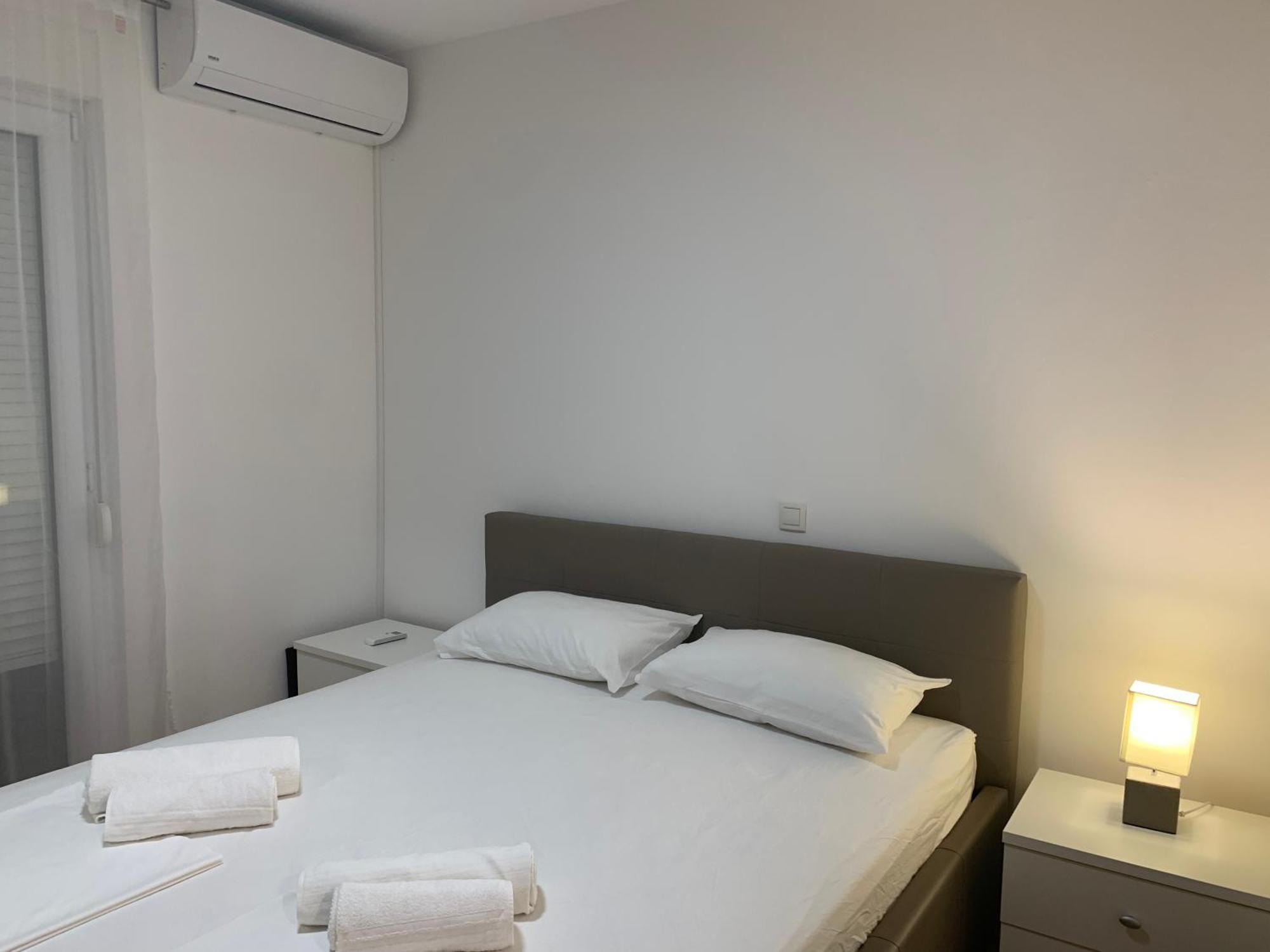 Apartment Pearl-Free Parking Макарска Екстериор снимка