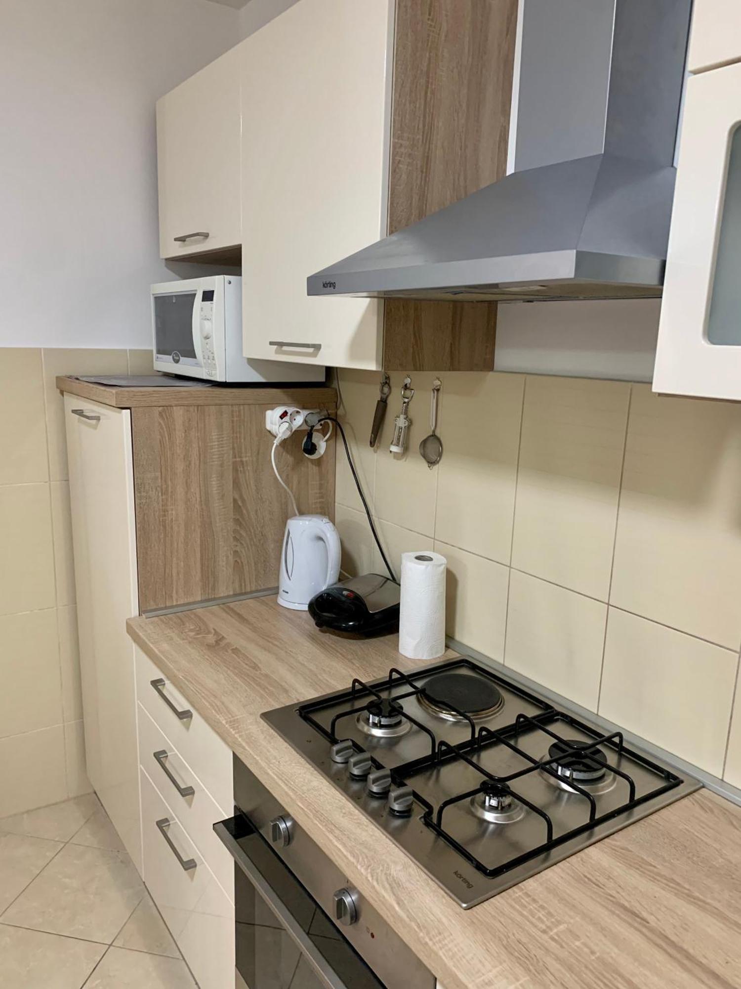 Apartment Pearl-Free Parking Макарска Екстериор снимка